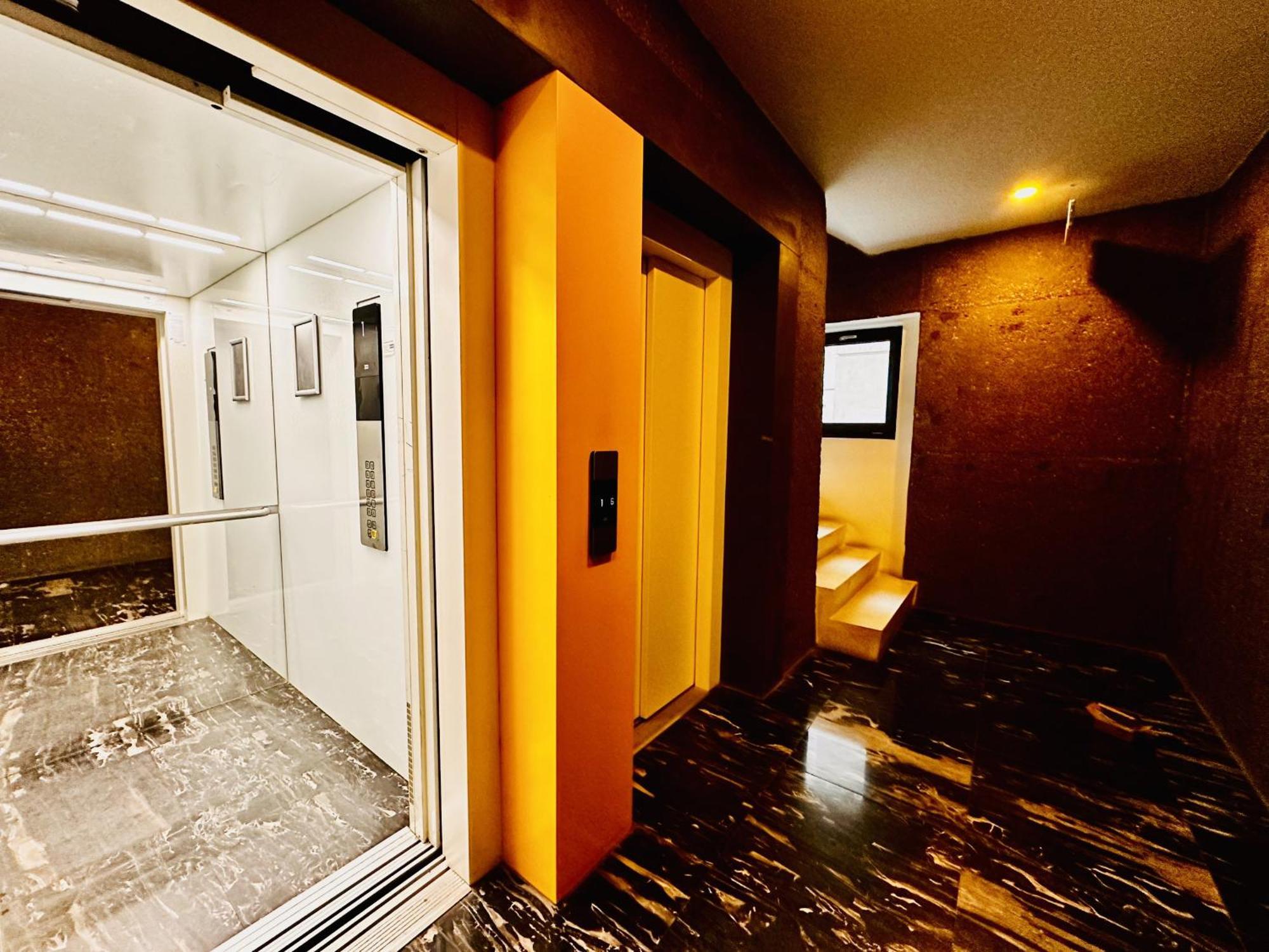 Novum Comfort Bucarest Exterior foto